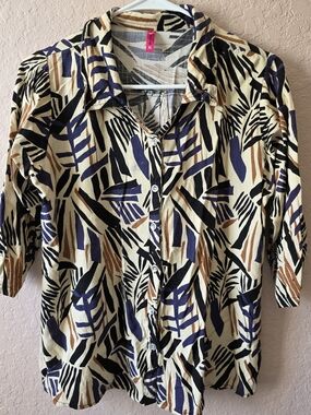 Women Style XL Abstract Print Blouse Button Front 3/4 Sleeve Lightweight Top